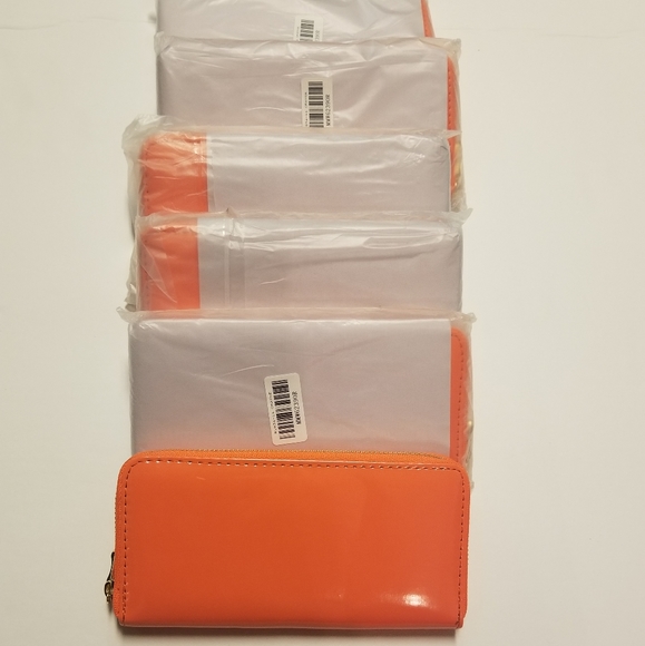 Wallet - Picture 1 of 3